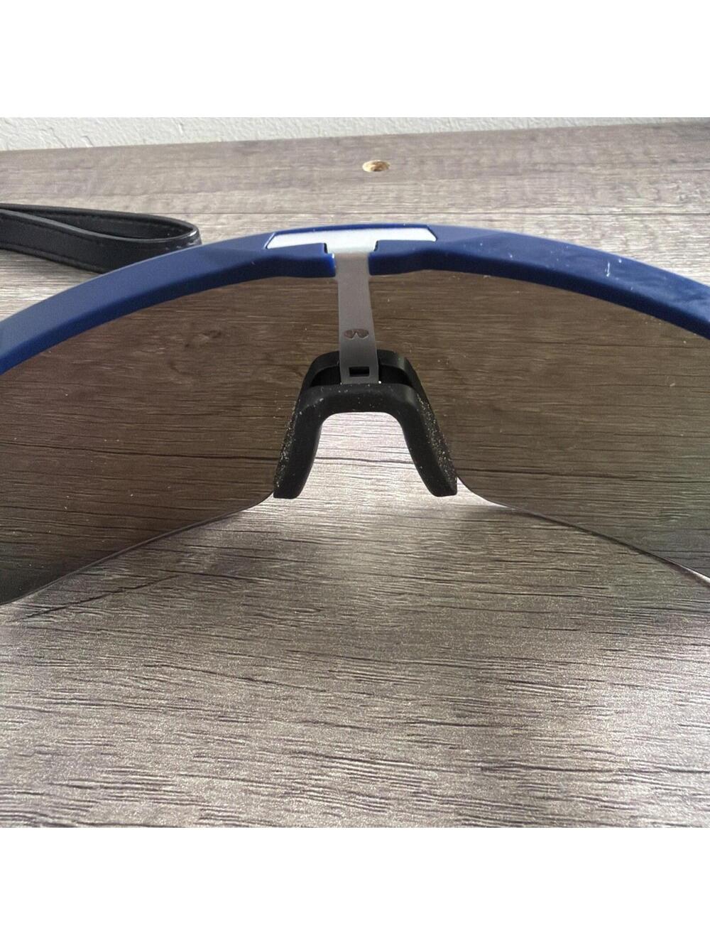 Oakley Sutro Lite Matte Navy/Prizm Sapphire Men's Sunglasses OO9463-0639 - Picture 4 of 6